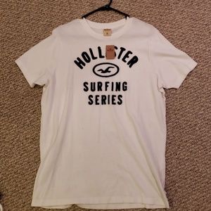 Hollister tshirt